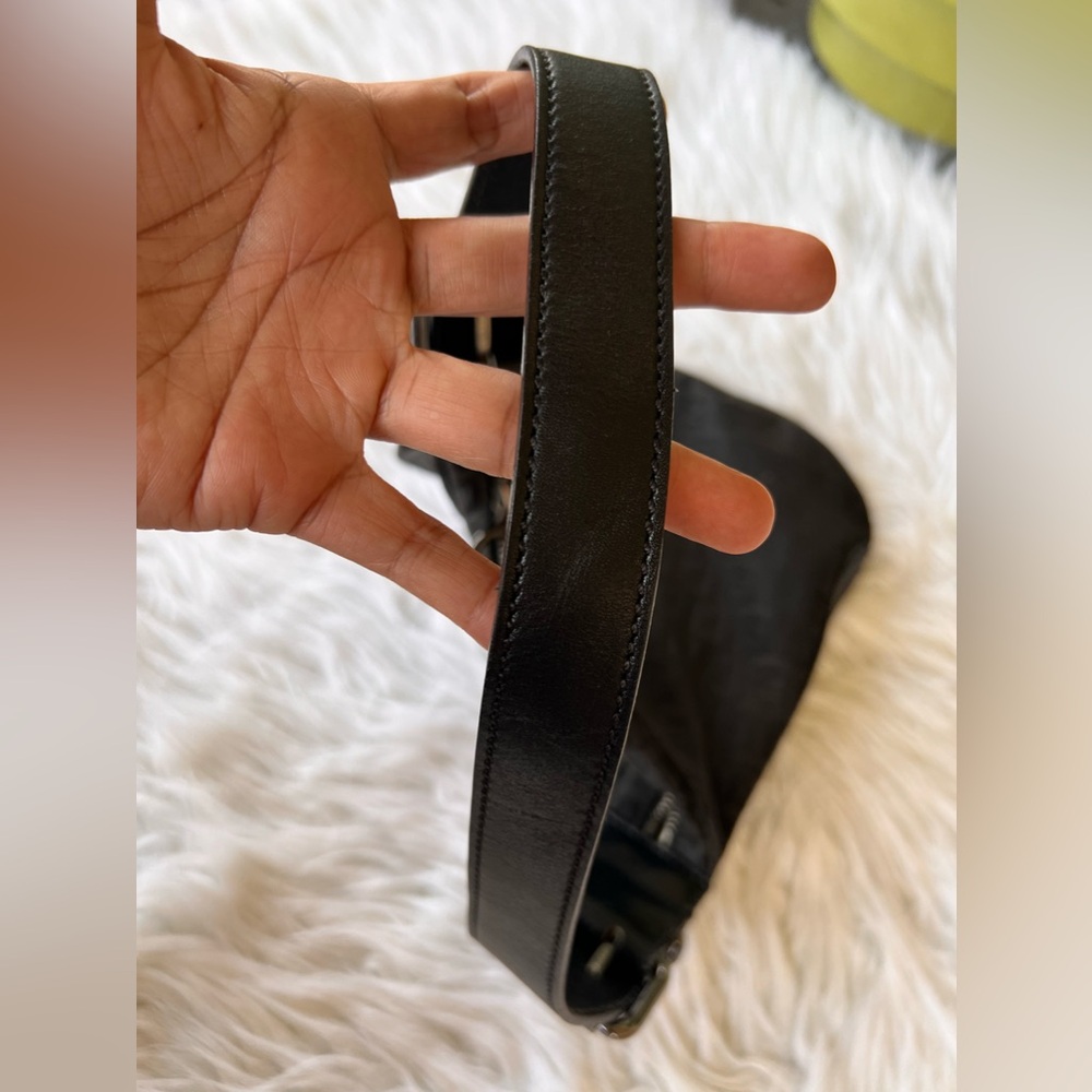 Fendi Oyster Shoulder Bag - Picture 4 of 7